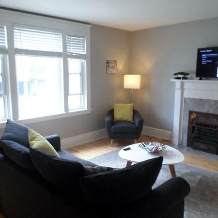 Apartmán Beautiful, Clean, Quiet 2 Br-In Downtown Ottawa. Parking, Wifi And Netflix Included Exteriér fotografie